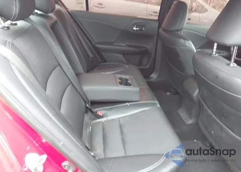 2017 Honda Accord Sport z USA, uszkodzony, nr VIN 1HGCR2F59HA272720